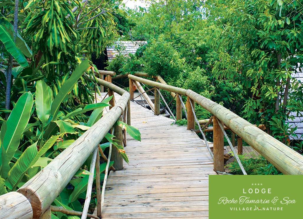 Lodge Roche Tamarin La Possession Exterior photo