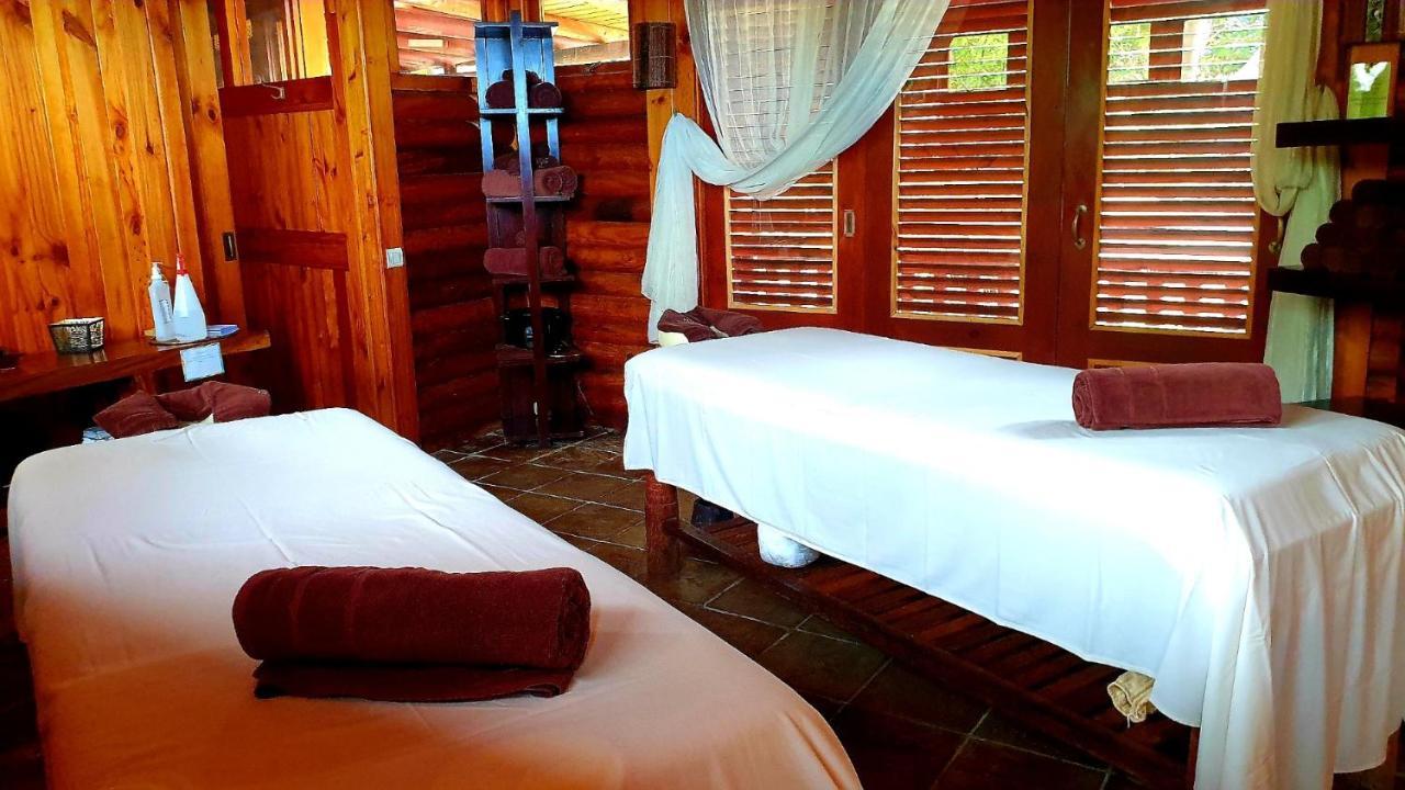 Lodge Roche Tamarin La Possession Exterior photo